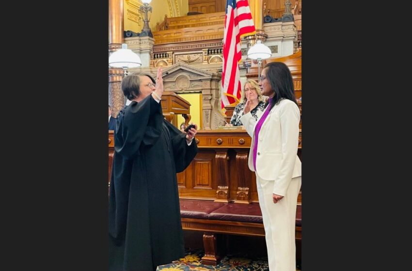  Usha Reddi sworn in as Kansas State Senator