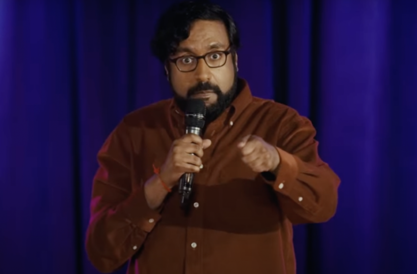  When Indian American comedian Hari Kondabolu snubbed AOC before her 2017 primary