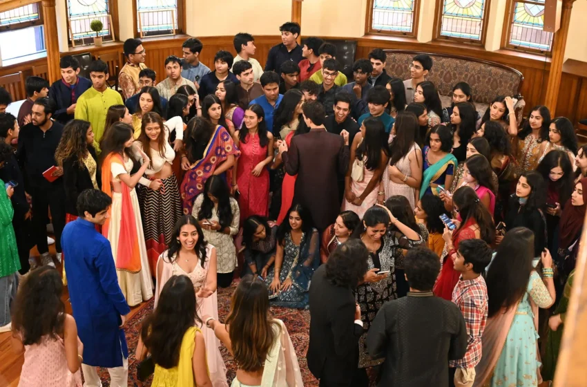  Harvard University hosts first-ever South Asian convocation