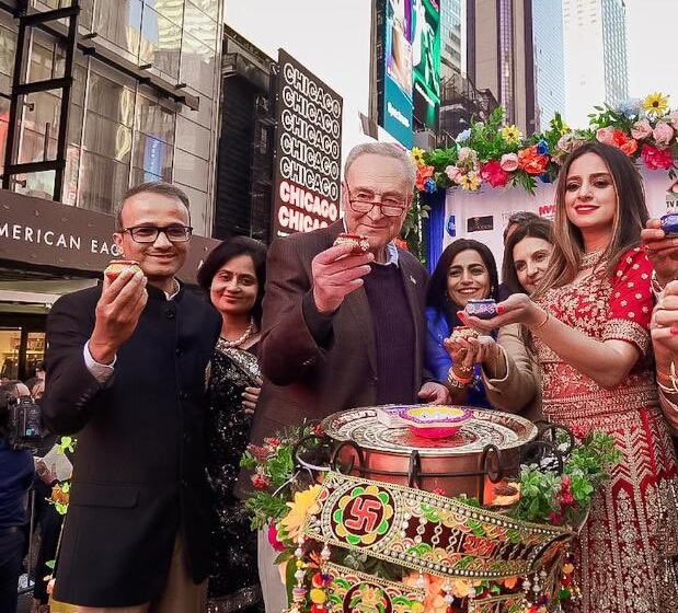  Indians celebrate Diwali at New York’s Times Square 