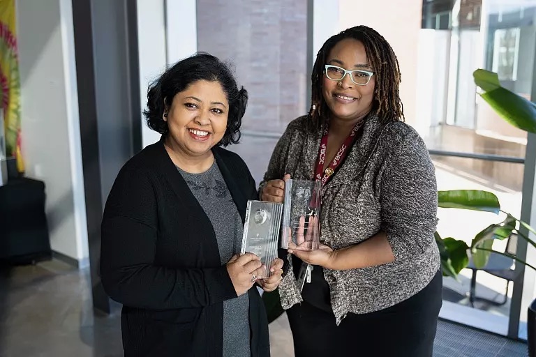  Debolina Ghosh wins Indiana University’s Building Community Award